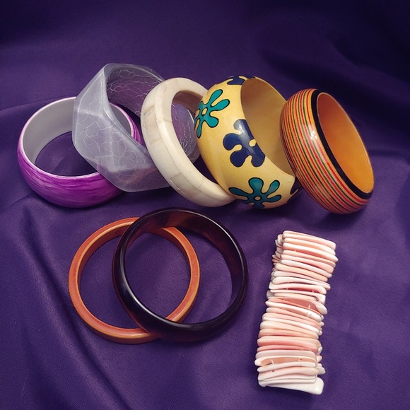 8 various bracelets - Picture 2 of 2